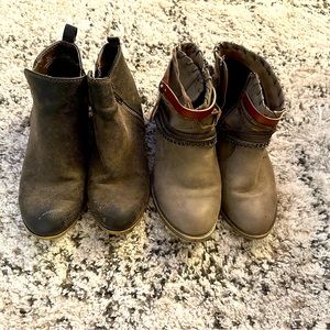Size 6M ankle boots
